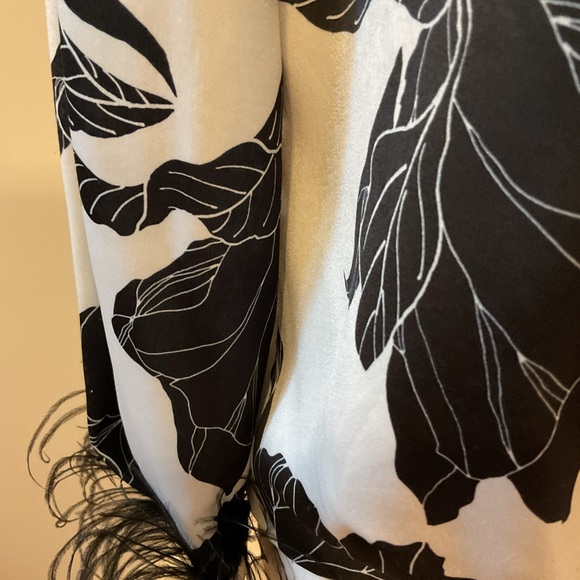 Rinascimento Black and White Leaf Pattern Blouse with feathers - Picture 2 of 10